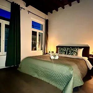 luxury-suites-princess.hotelsghent.com/